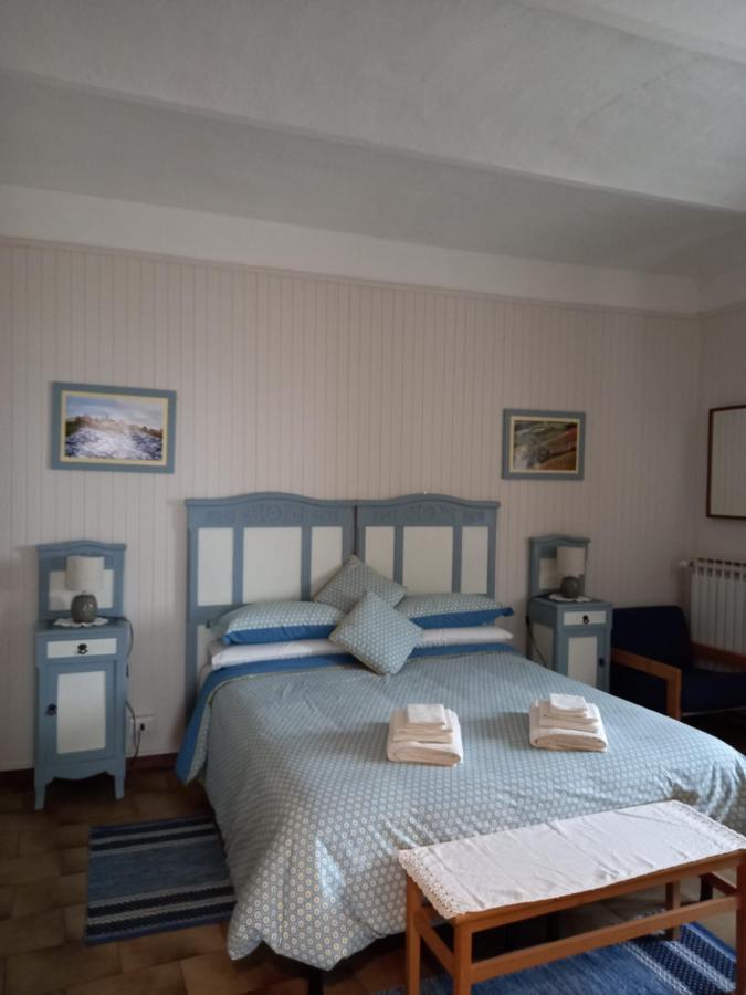I Quattro Grappoli Bed & Breakfast Neive Bilik gambar